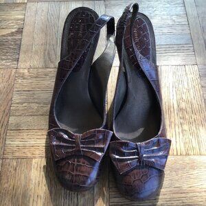 Brown Leather Crocodile Pump Heels Sling Back Bow Detail Nine West 8.5 M